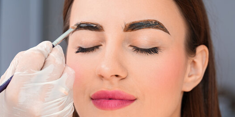 Brow-And-Lash-Tinting