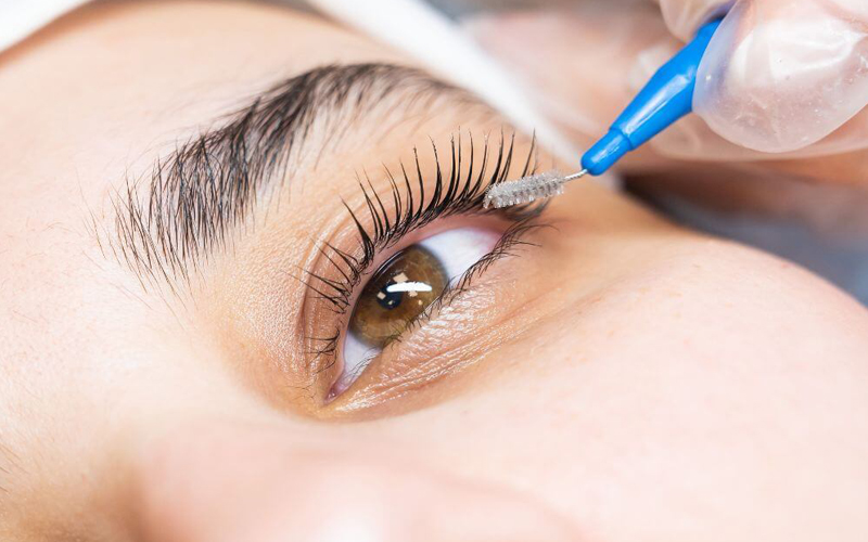 10-Steps-to-beautiful-lash-lift-services