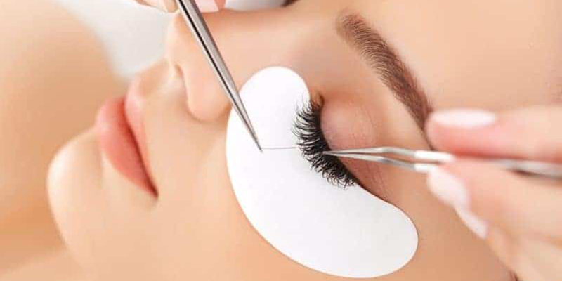 Eyelash-Extension